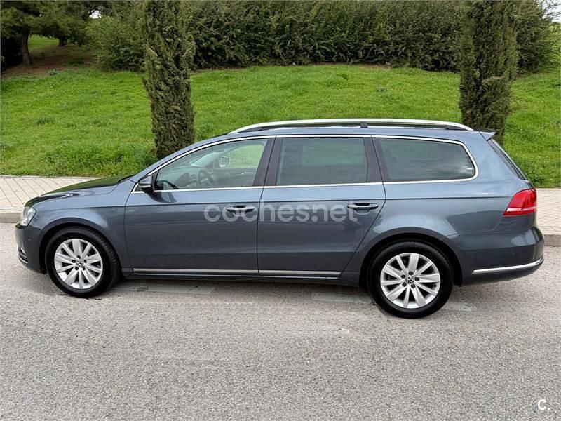 Usado VW Passat Highline 140 CV (102 kW) 2012 Azul Familiar