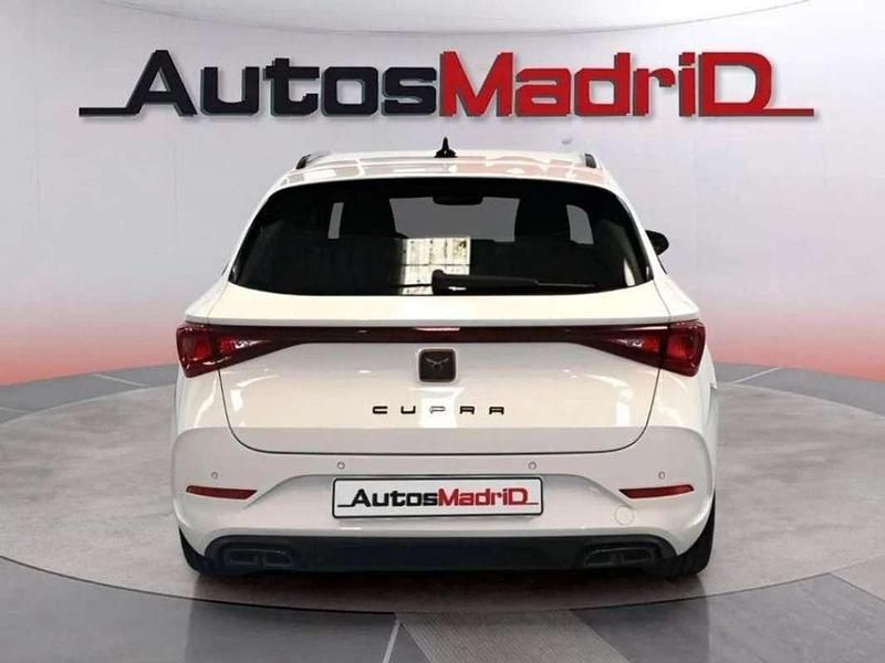 Begagnad Cupra Leon 150 HK (110 kW) 2024 Vit Halvkombi