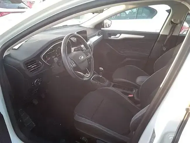 Usado Ford Focus Trend+ 120 CV (88 kW) 2020 Blanco Berlina