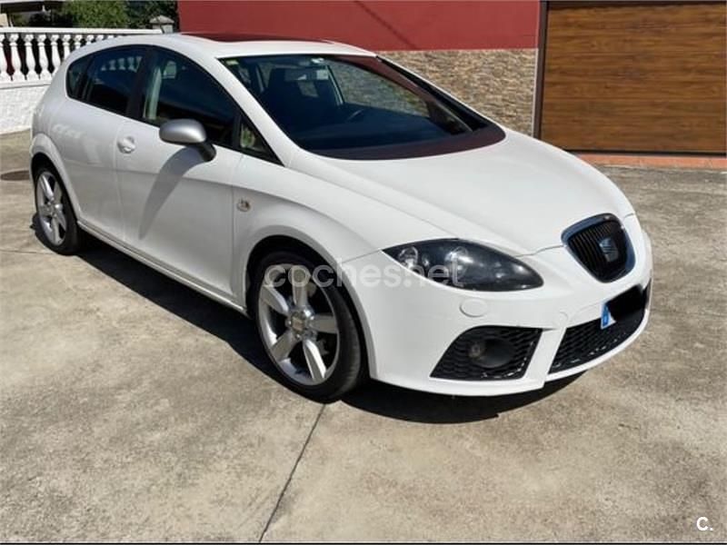 Usado Seat Leon FR 170 CV (125 kW) 2009 Blanco Berlina