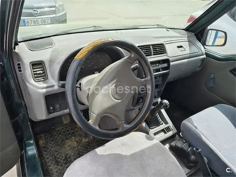 Usado Suzuki Vitara 90 CV (66 kW) 2002 Verde SUV