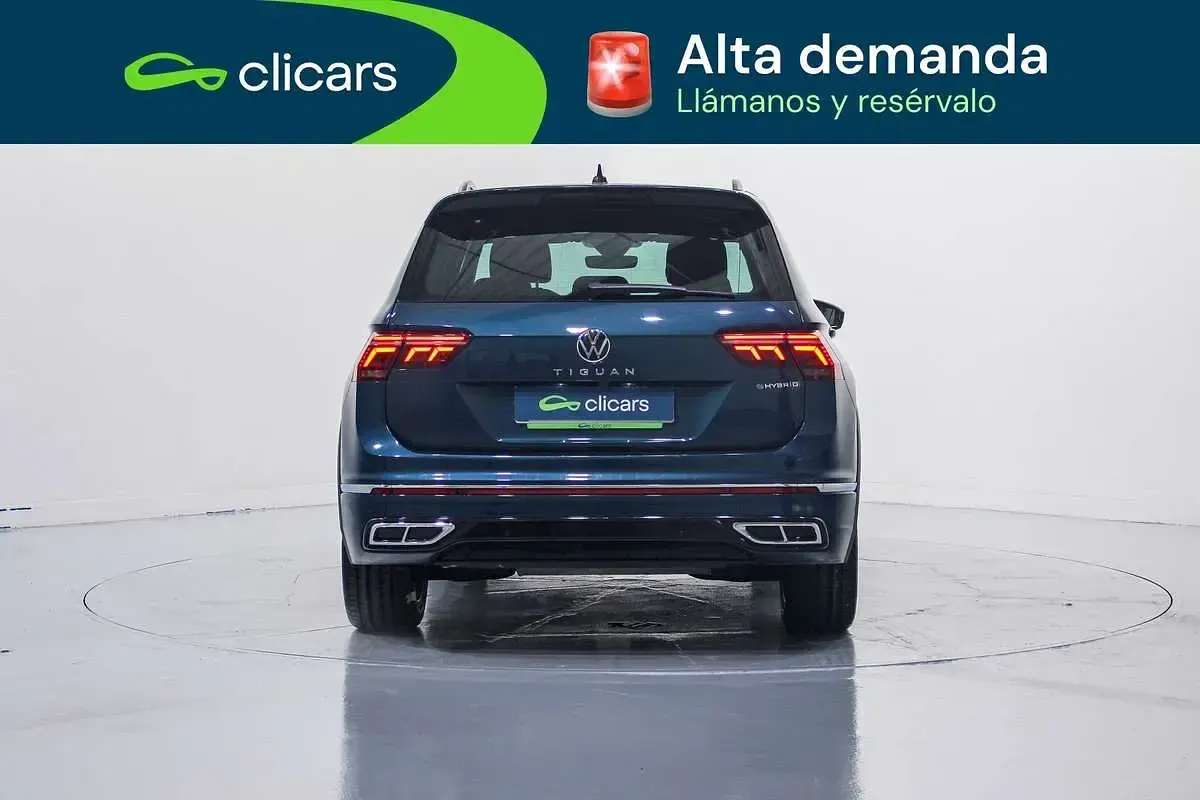 Usado VW Tiguan R-line 245 CV (180 kW) 2023 Azul SUV