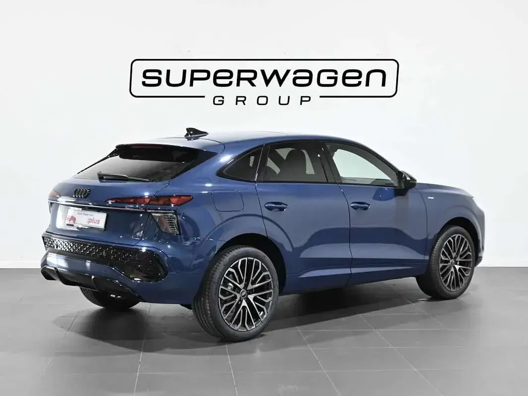 Nuevo Audi Q3 Sportback Sport 150 CV (110 kW) 2026 Azul SUV