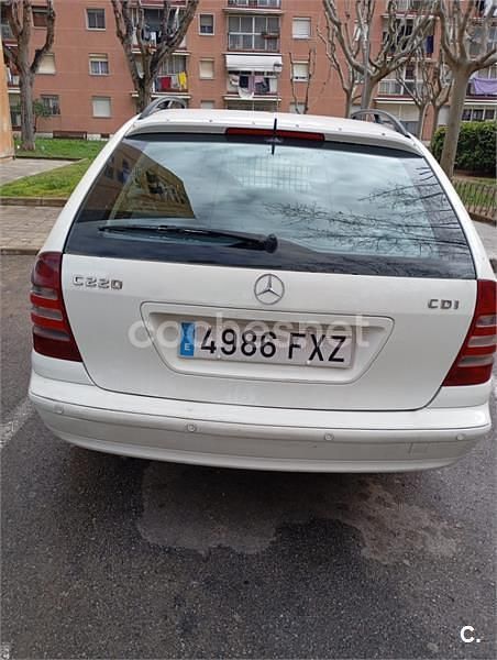 Usado Mercedes C220 Classic 150 CV (110 kW) 2007 Blanco Familiar