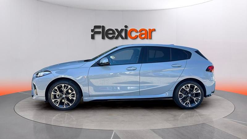 Usado BMW 116 122 CV (89 kW) 2025 Gris Utilitario