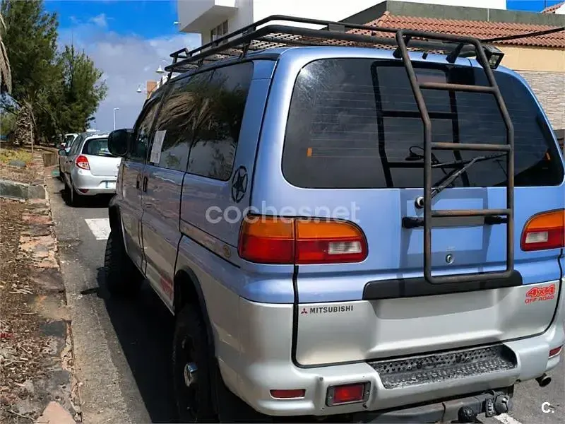 Usado Mitsubishi Space Gear 99 CV (72 kW) 1995 Gris / plata Monovolumen
