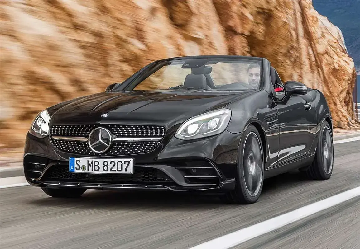 Usado Mercedes SLC200 184 CV (135 kW) 2018 Negro Descapotable