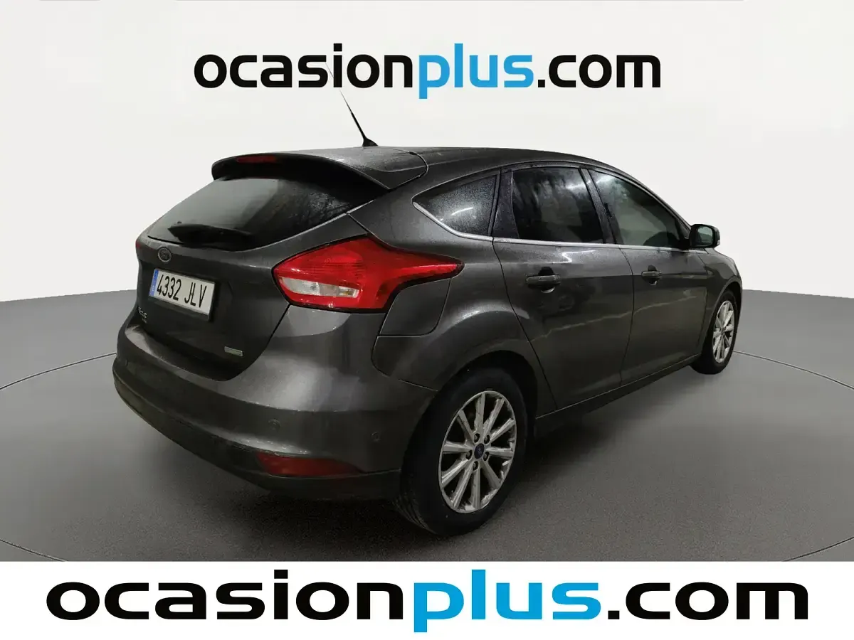Begagnad Ford Focus Titanium 125 HK (91 kW) 2016 Grå