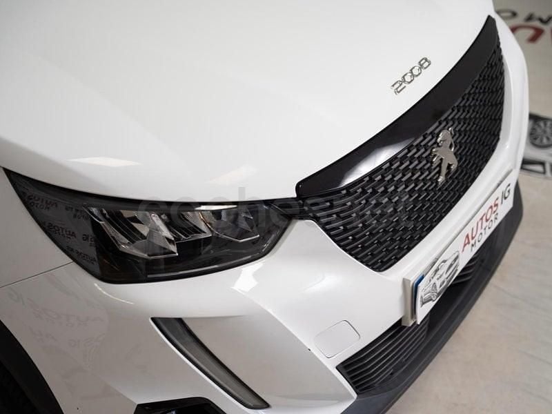Używany Peugeot 2008 Active 100 KM (73 kW) 2021 Biały SUV
