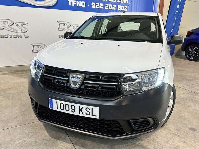 Usado Dacia Sandero Base 75 CV (55 kW) 2019 Blanco Utilitario