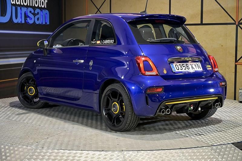 Usado Abarth 695 180 CV (132 kW) 2019 Azul Utilitario
