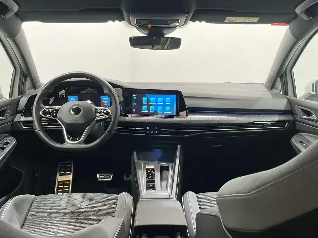 Usado VW Golf VII R-line 150 CV (110 kW) 2021 Blanco Utilitario