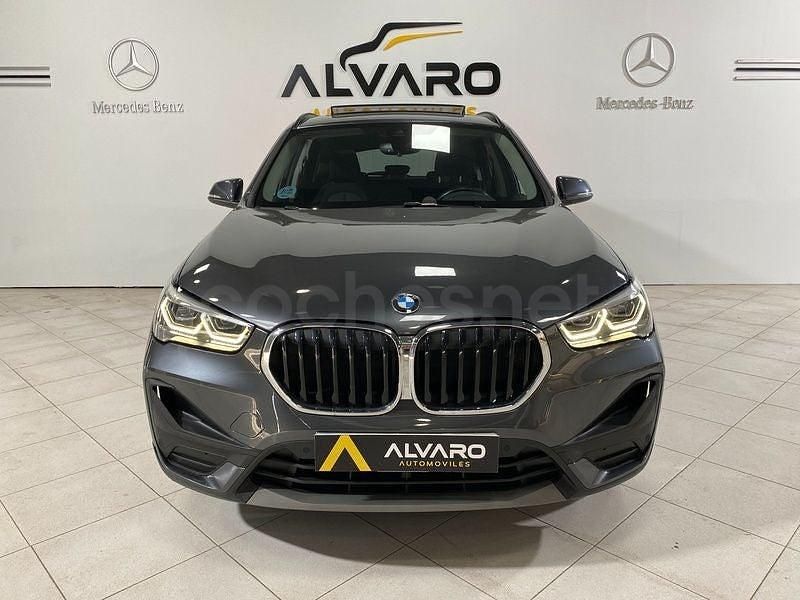Usado BMW X1 Comfort Edition 136 CV (100 kW) 2021 Gris / plata SUV