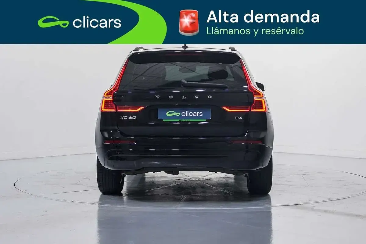 Usado Volvo XC60 Core 197 CV (144 kW) 2022 Negro SUV