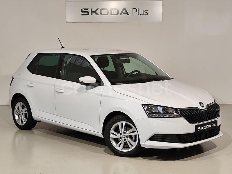 Blanco Usado 2021 Skoda Fabia Ambition Berlina | 15.300 € (Un poco caro) - Imagen 1/4