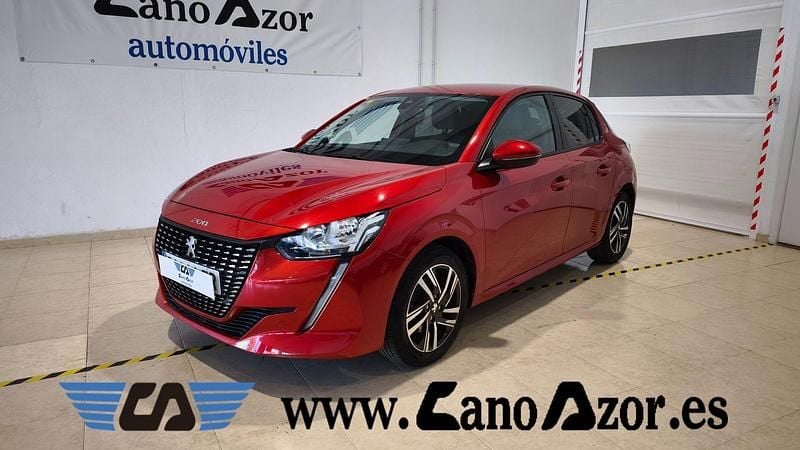Granate Usado 2020 Peugeot 208 Allure Utilitario | 9900 € (Buen precio) - Imagen 1/4