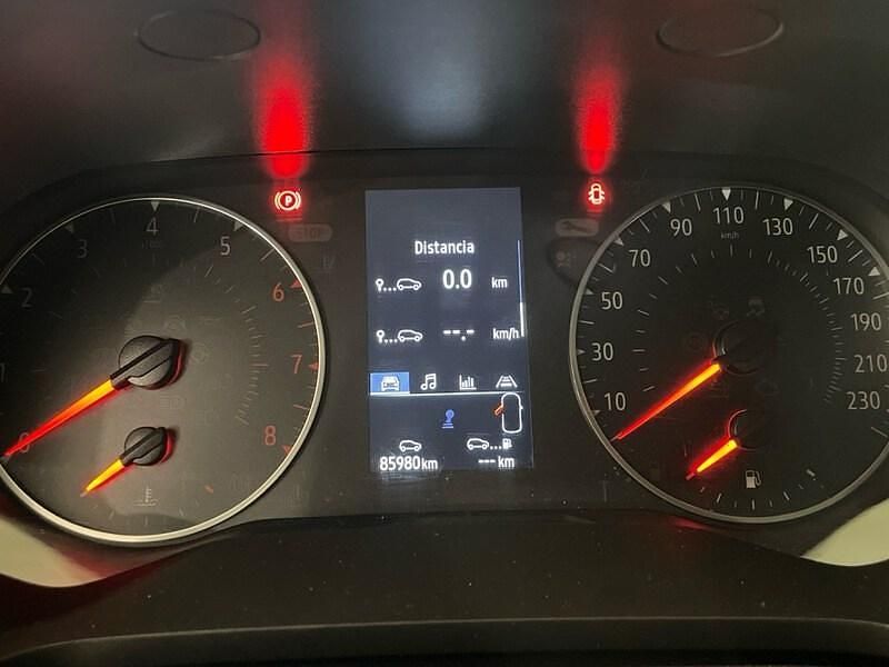 Usado Renault Captur Intens 90 CV (66 kW) 2022 Blanco SUV