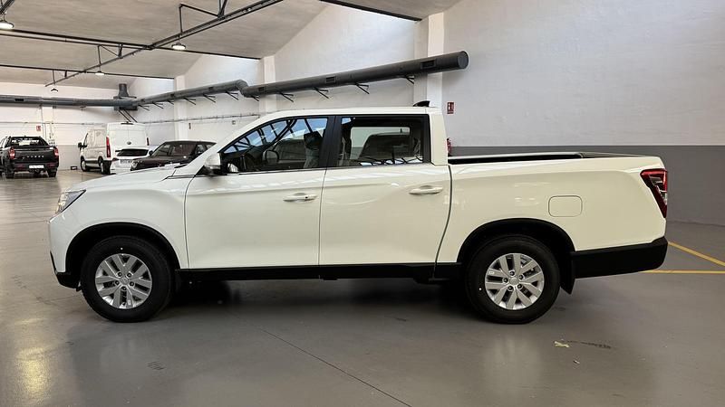 Nuevo Ssangyong (KGM) Musso 202 CV (148 kW) 2025 Blanco Descapotable