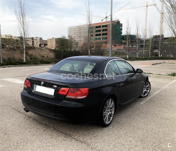Usado BMW 330 Cabriolet 231 CV (169 kW) 2007 Negro Descapotable
