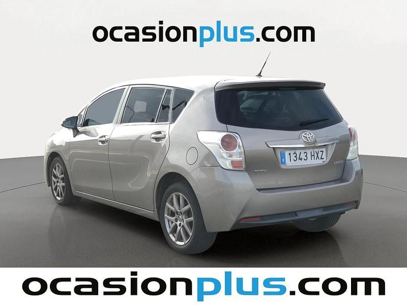 Usado Toyota Verso Advance 112 CV (82 kW) 2014 Marrón Monovolumen