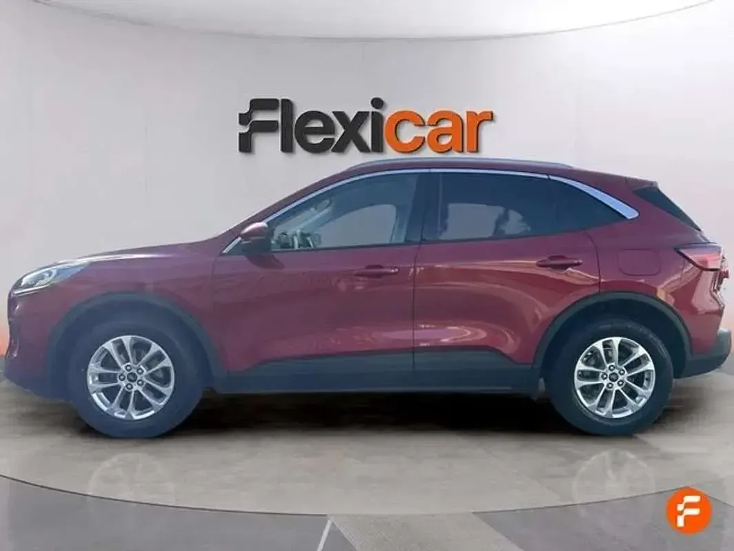 Usado Ford Kuga Titanium 150 CV (110 kW) 2023 Burdeos SUV