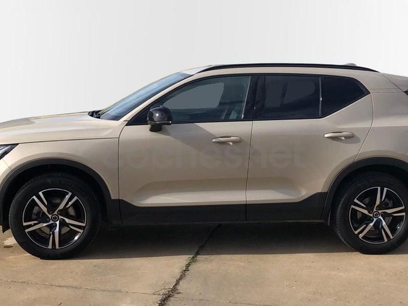 Usado Volvo XC40 Plus 163 CV (119 kW) 2025 Beige SUV
