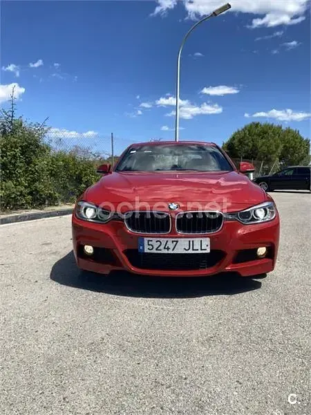 Usado BMW 318 M Sport 143 CV (105 kW) 2016 Rojo Berlina