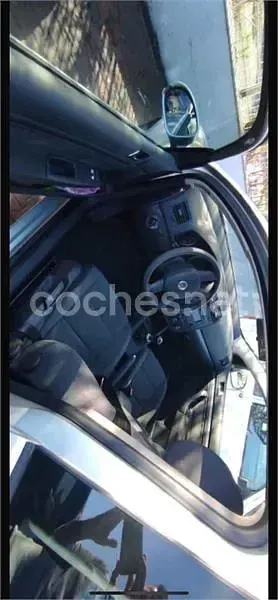 Usado VW Golf IV Highline 105 CV (77 kW) 2006 Gris / plata Berlina