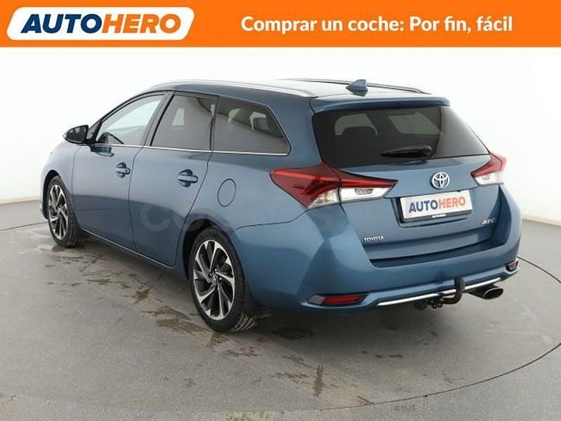 Usado Toyota Auris Active 112 CV (82 kW) 2016 Azul Familiar