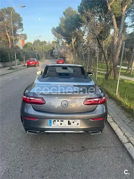 Usado Mercedes E220 170 CV (125 kW) 2018 Gris / plata Descapotable