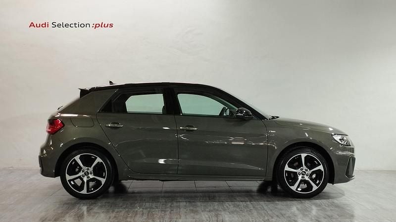 Usado Audi A1 116 CV (85 kW) 2025 Gris SUV