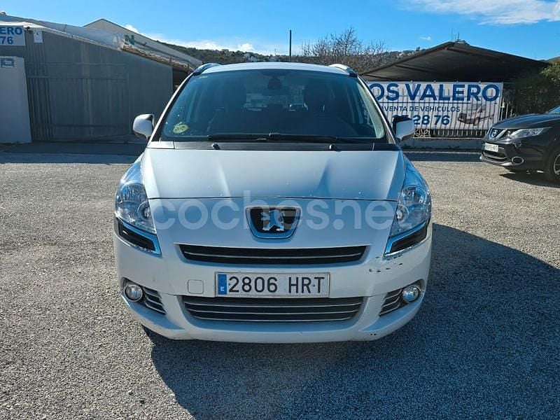 Blanco Usado 2013 Peugeot 5008 Style Monovolumen | 7200 € (Precio justo) - Imagen 1/4