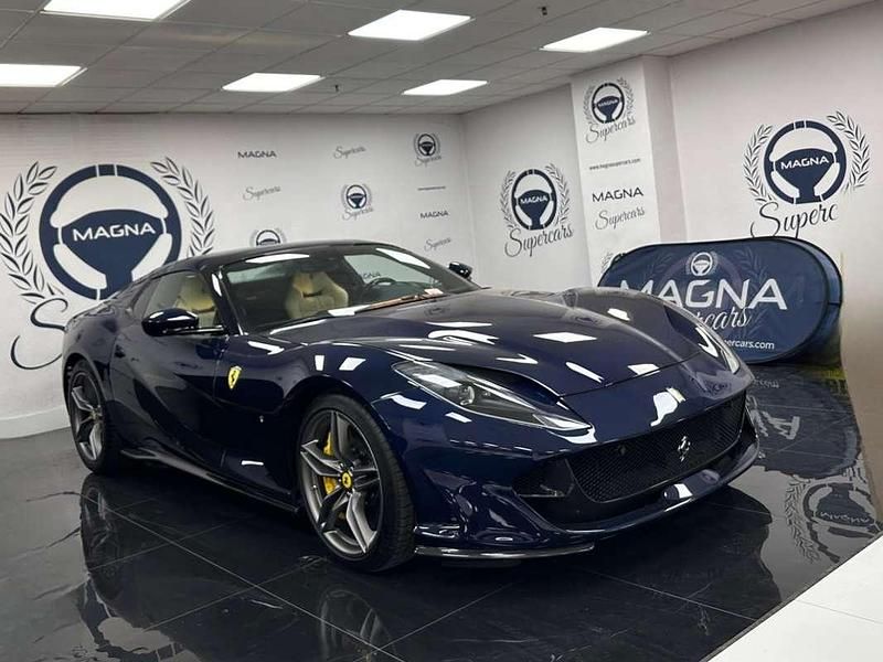 Usado Ferrari 812 799 CV (587 kW) 2023 Azul Descapotable