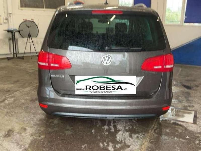 Usado VW Sharan Cup 140 CV (102 kW) 2015 Marrón Monovolumen