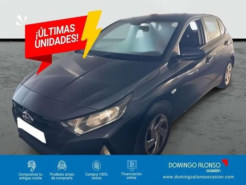 Usado Hyundai i20 84 CV (61 kW) 2022 Gris Utilitario