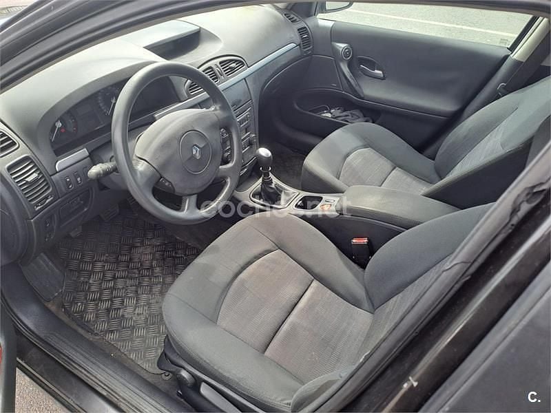 Usado Renault Laguna III Authentique 110 CV (80 kW) 2007 Negro Berlina