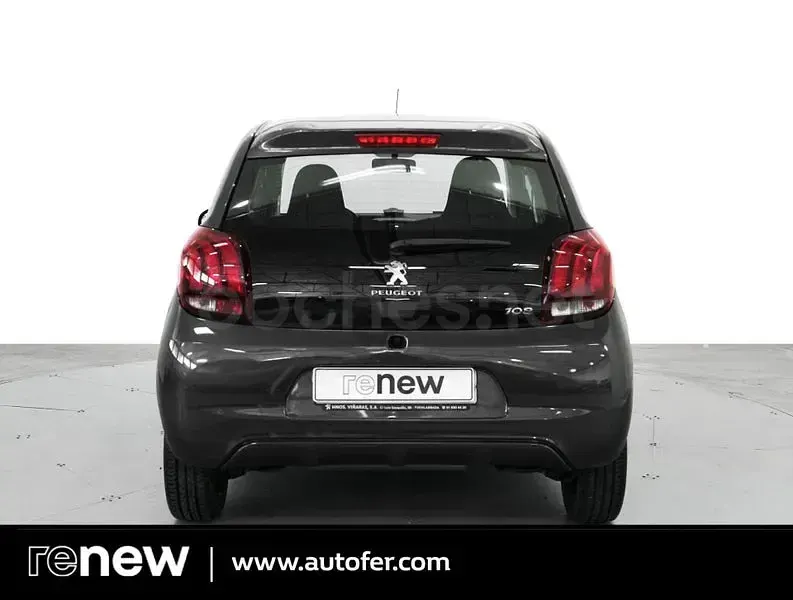 Usado Peugeot 108 Allure 82 CV (60 kW) 2015 Gris / plata Berlina