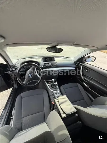 Usado BMW 118 143 CV (105 kW) 2011 Negro Utilitario