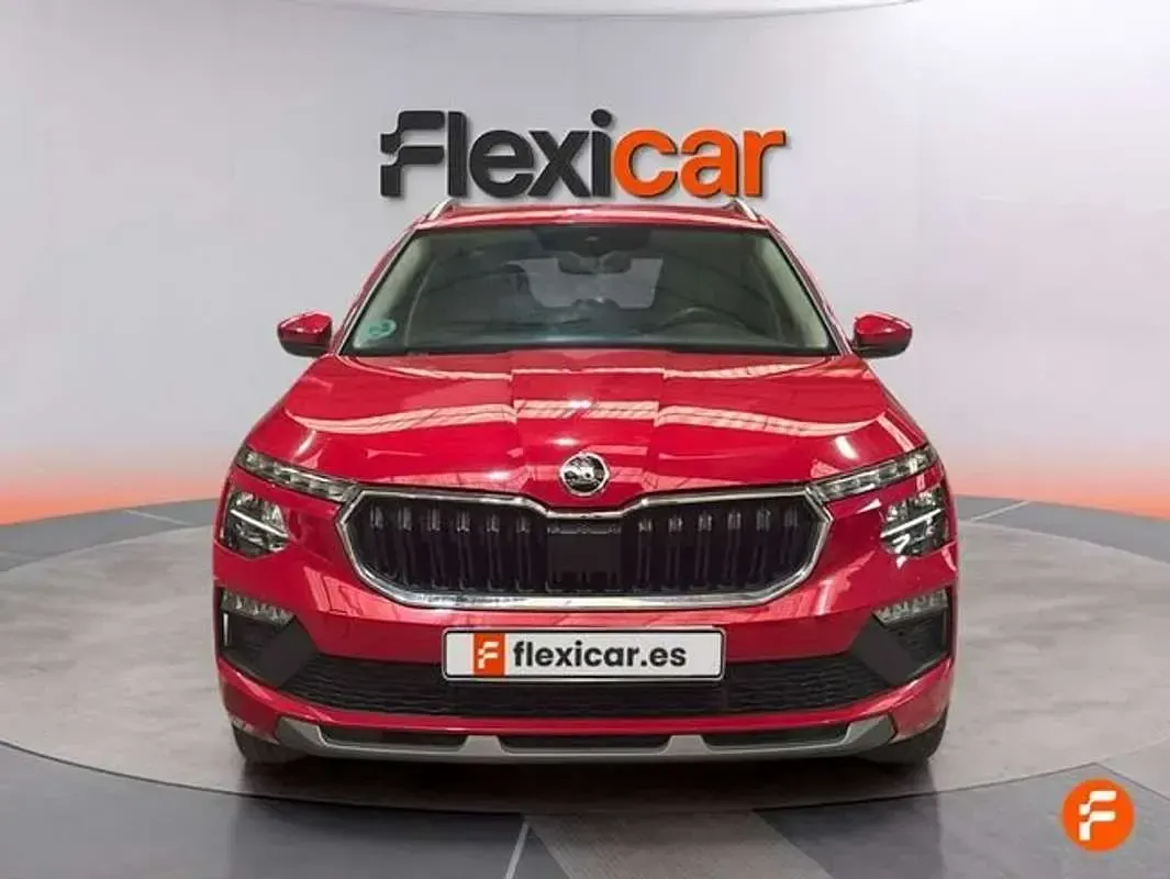Usado Skoda Kamiq Selection 116 CV (85 kW) 2024 Rojo SUV