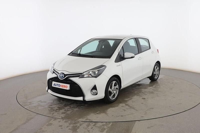 Blanco Usado 2016 Toyota Yaris Hybrid Active Berlina | 12.899 € (Precio justo) - Imagen 1/3