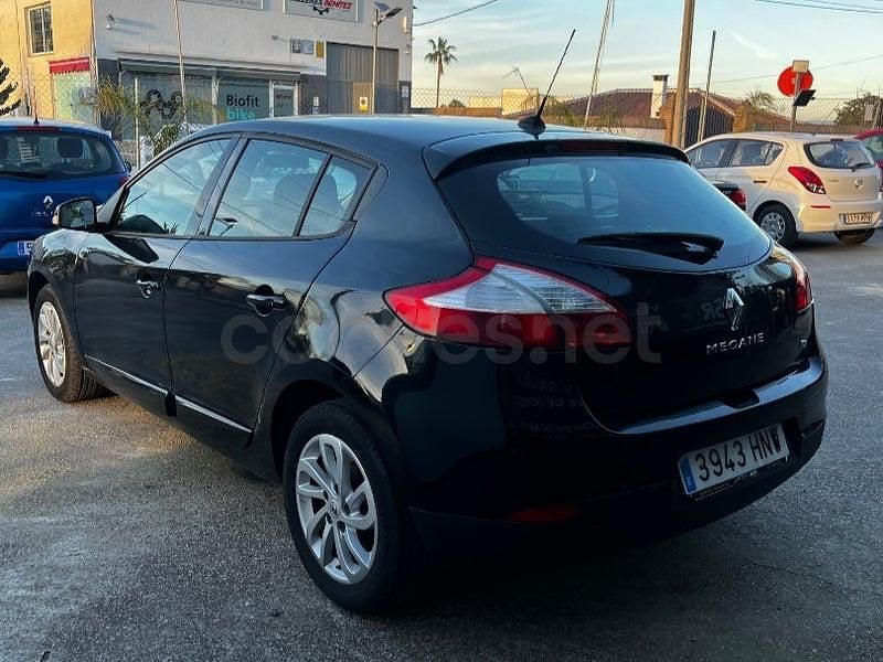 Usado Renault Mégane Privilege 130 CV (95 kW) 2012 Negro Berlina