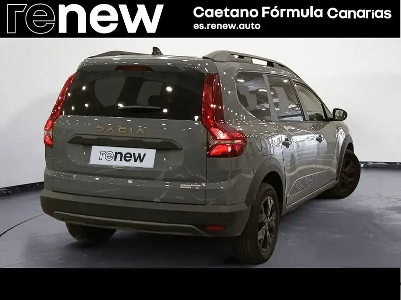 Usado Dacia Jogger Extreme 110 CV (80 kW) 2025 Gris Monovolumen