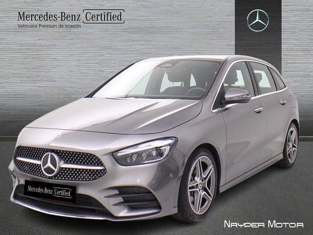 Usado Mercedes B200 AMG line 150 CV (110 kW) 2025 Gris montaña Monovolumen