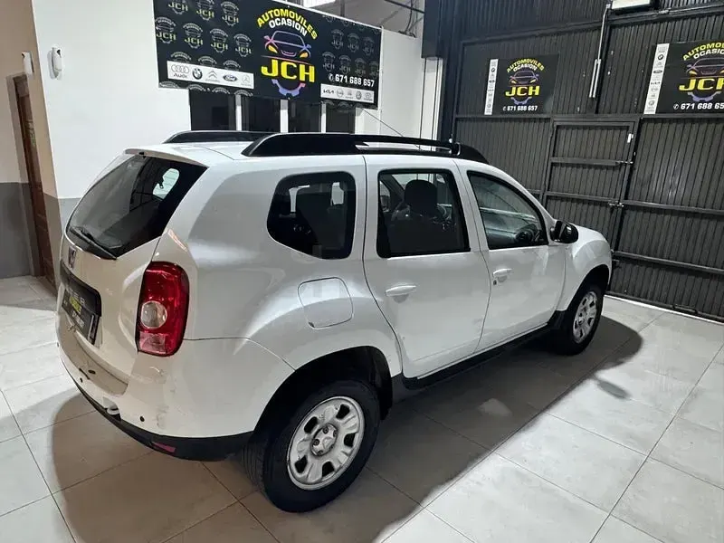 Usado Dacia Duster Ambiance 109 CV (80 kW) 2012 Blanco SUV