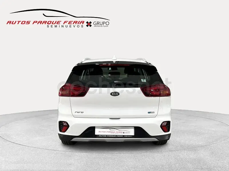 Usado Kia Niro 141 CV (103 kW) 2022 Blanco SUV