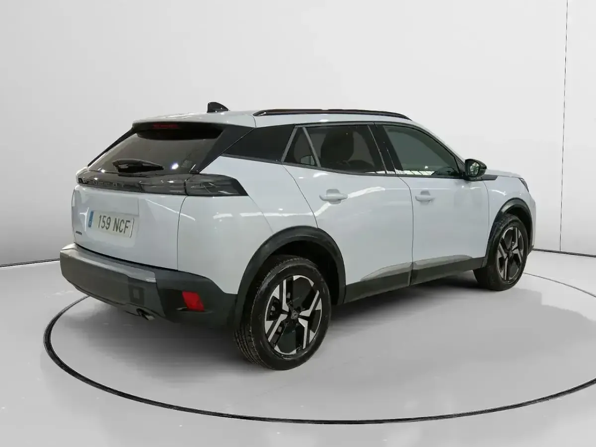 Usado Peugeot 2008 Allure 101 CV (74 kW) 2025 Blanco SUV
