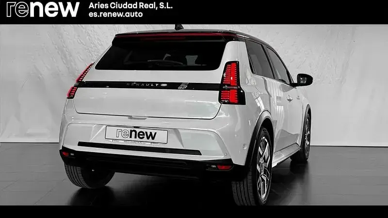Usado Renault R5 Techno 88 kW (120 CV) 2025 Blanco Utilitario