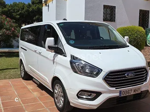 Usado Ford Tourneo Custom Titanium 170 CV (125 kW) 2023 Blanco Van