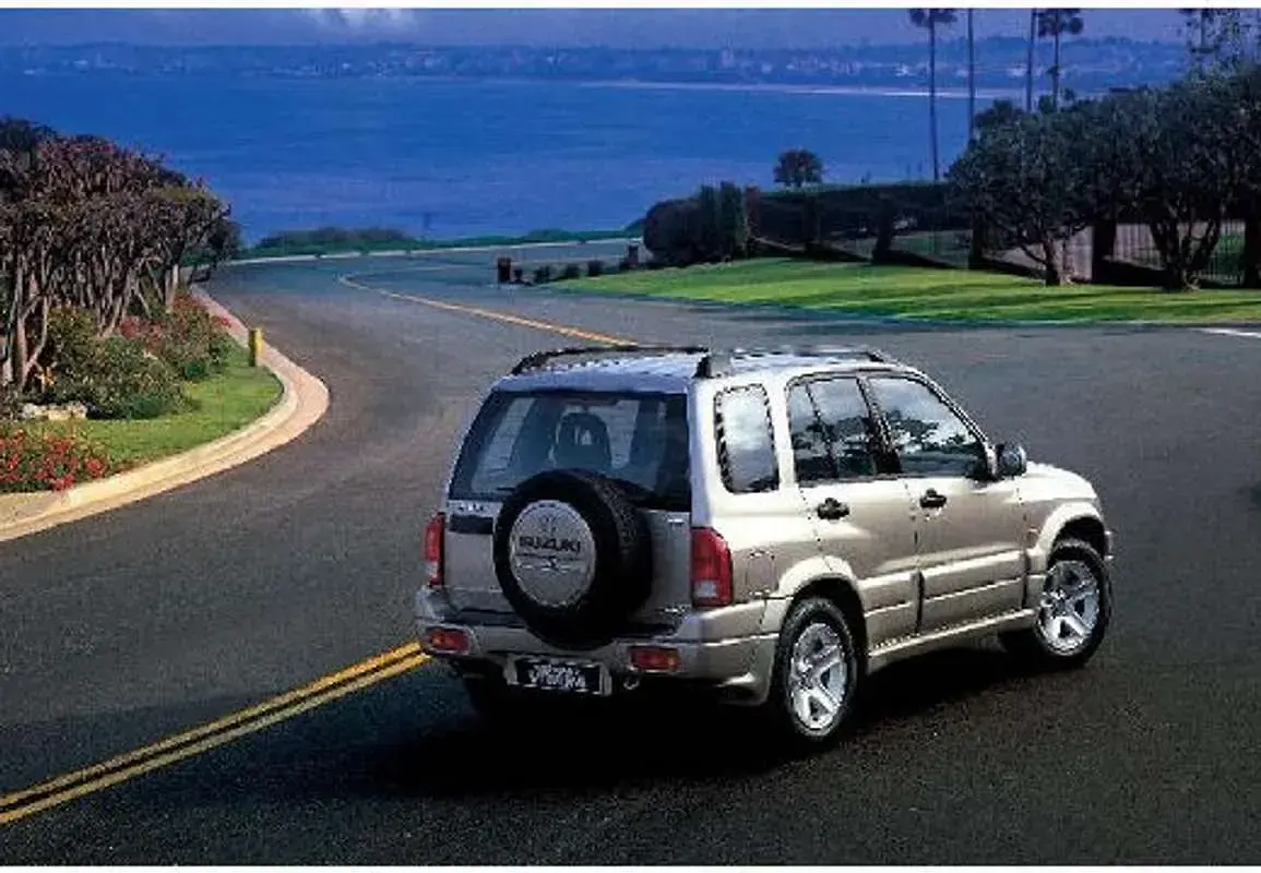 Usado Suzuki Grand Vitara 110 CV (80 kW) 2004 SUV