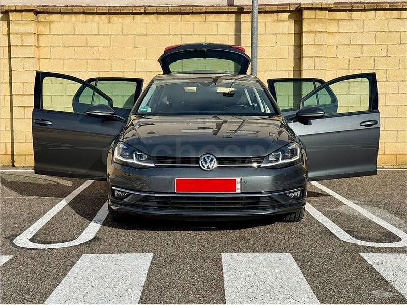 Usado VW Golf VII Sportline 115 CV (84 kW) 2018 Gris / plata Berlina